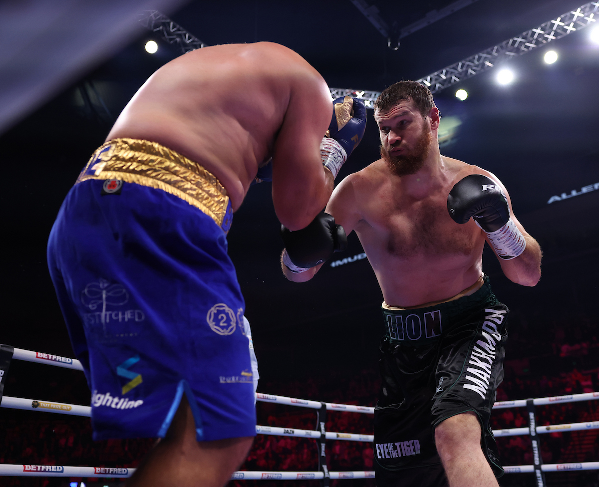 Arslanbek Makhmudov Grinds Down Dave Allen For Decision Win