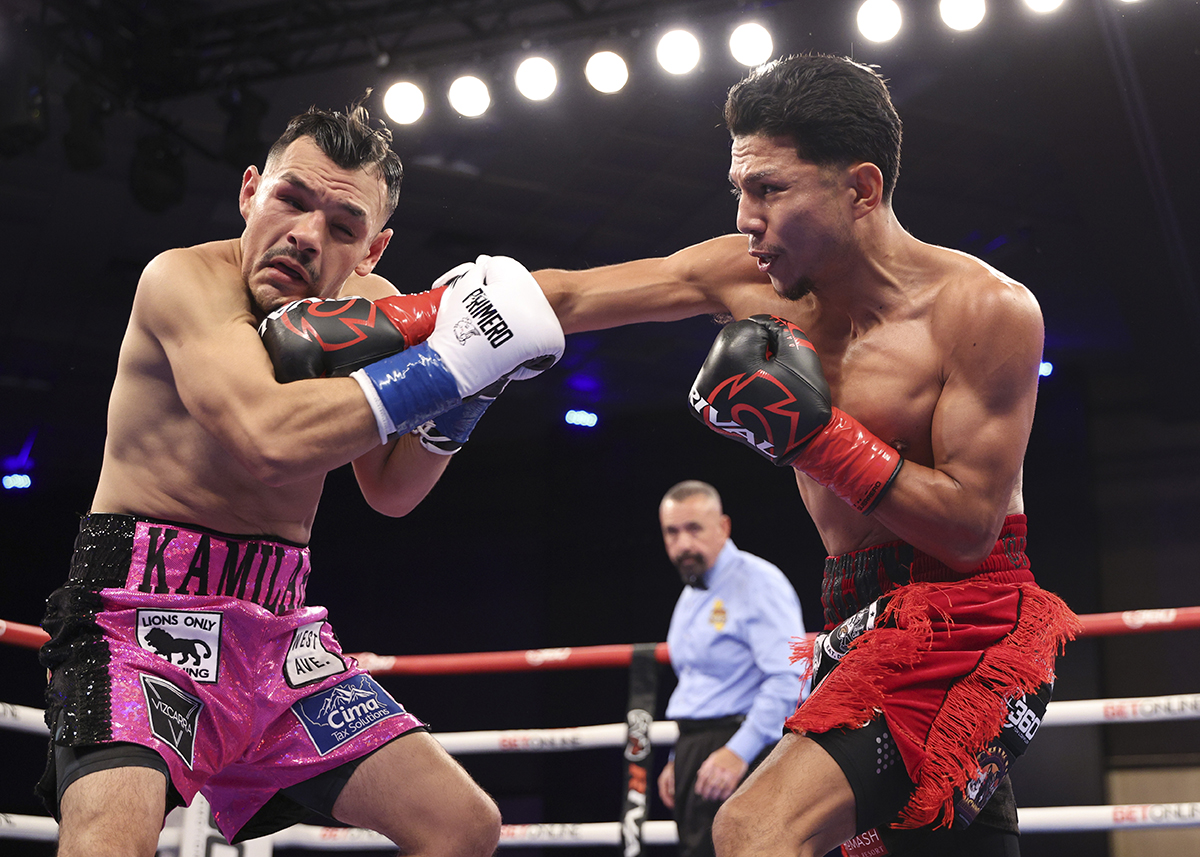 Daniel "Chucky" Barrera put in solid work against a tough Mario Hernandez. Photo: Jason Burgos, 360 Boxing Promotions