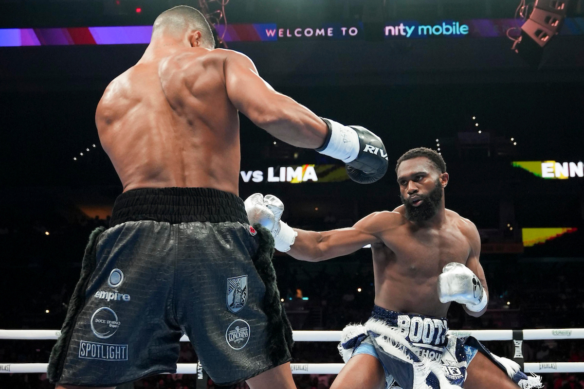 Boots Ennis looks strong and unsstoppable at super welterweight. Photo: Emma Brawley, Matchroom Boxing