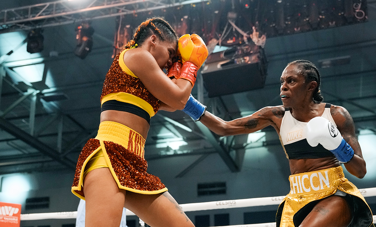 Shuretta Metcalf of Dallas handed Krystal Rosado her first defeat. Photo: Harry Aaron/Most Valuable Prospects