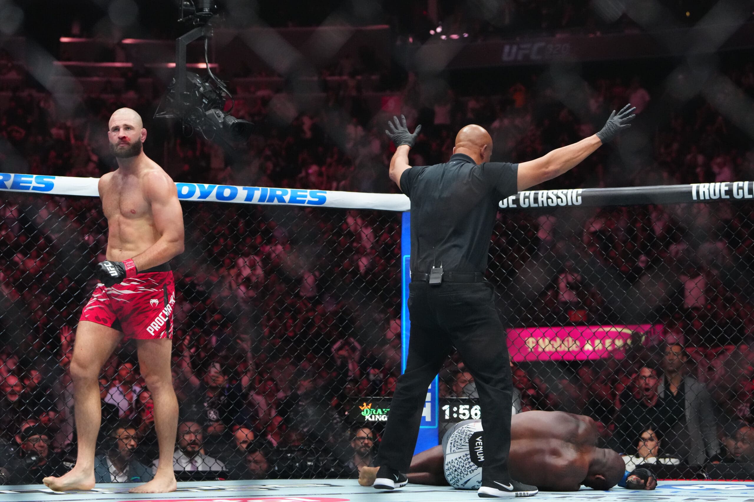 Jiri Prochazka vs. Khalil Rountree Jr. at UFC 320
