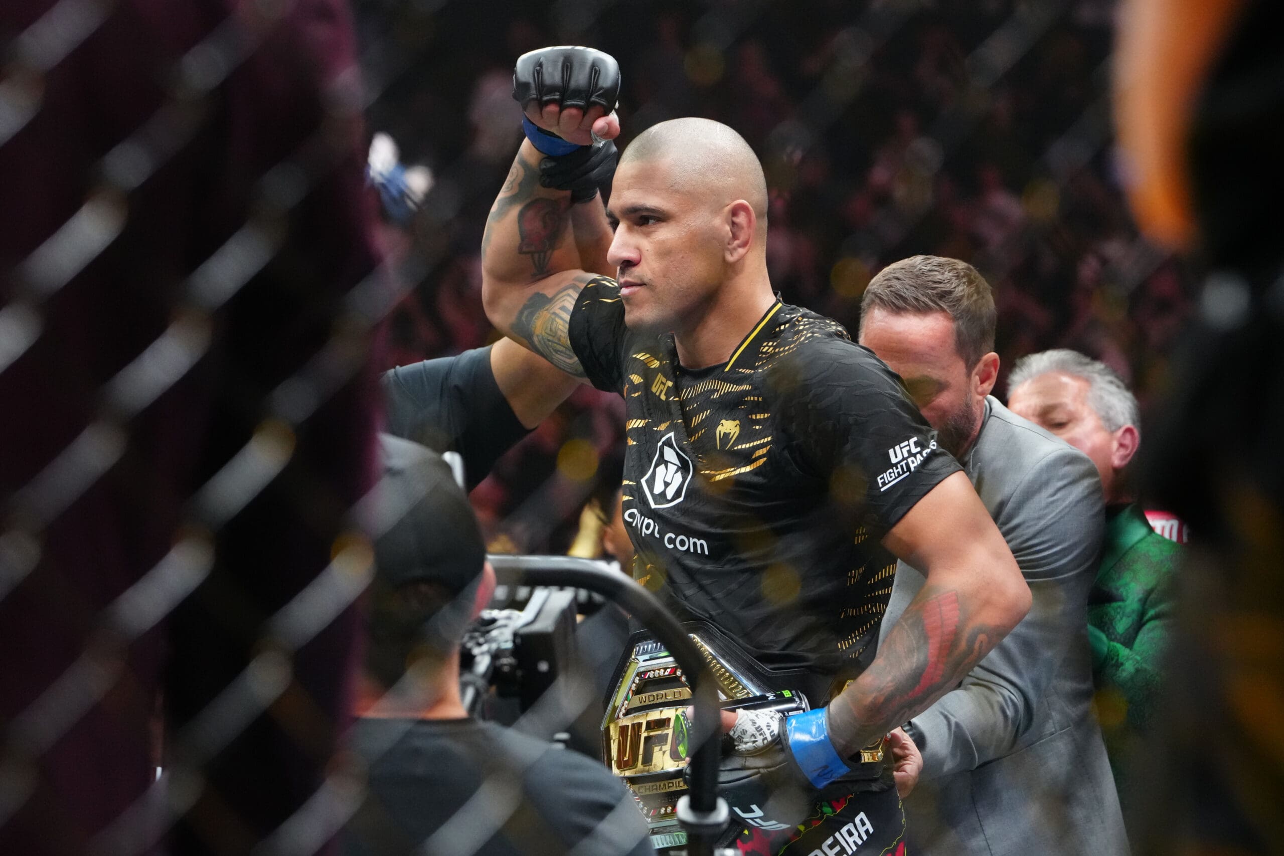 Alex Pereira at UFC 320