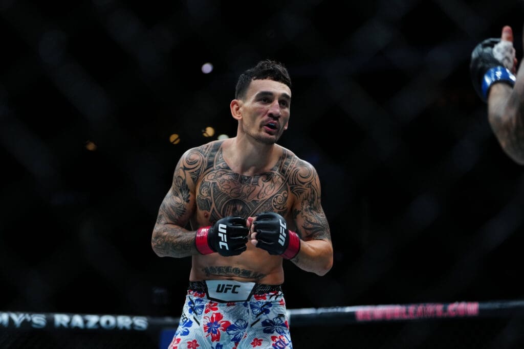 July 19, 2025, New Orleans, La, New Orleans, La, United States: Max Holloway and Dustin Poirier meet in the octagon for a 5-round BMF title main event bout for UFC318 - Holloway vs Poirier 3 at Smoothie King Center on July 19, 2025 in New Orleans, LA /PxImages New Orleans, La United States - ZUMAp175 20250719_zsa_p175_481 Copyright: xLouisxGrassex