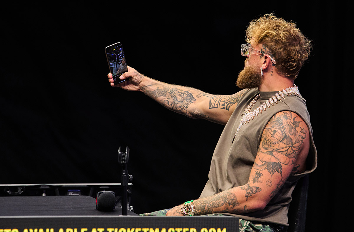 If it's not happening on social media for Jake Paul, it's not happening at all. Photo: Most Valuable Promotions Paul vs Joshua