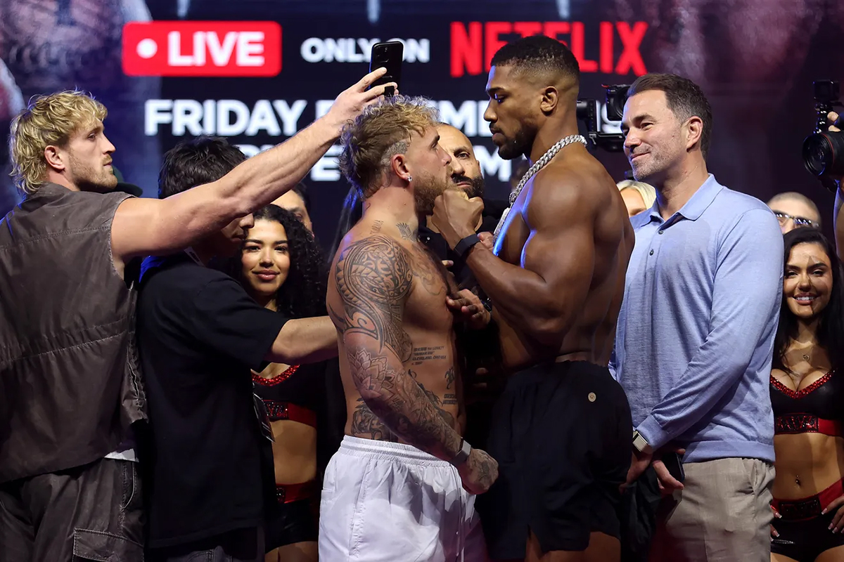 Jake Paul taunted Anthony Joshua during their final faceoff, claiming he "smelled fear." Photo: Megan Briggs, Getty Images For Netflix Jake vs Joshua