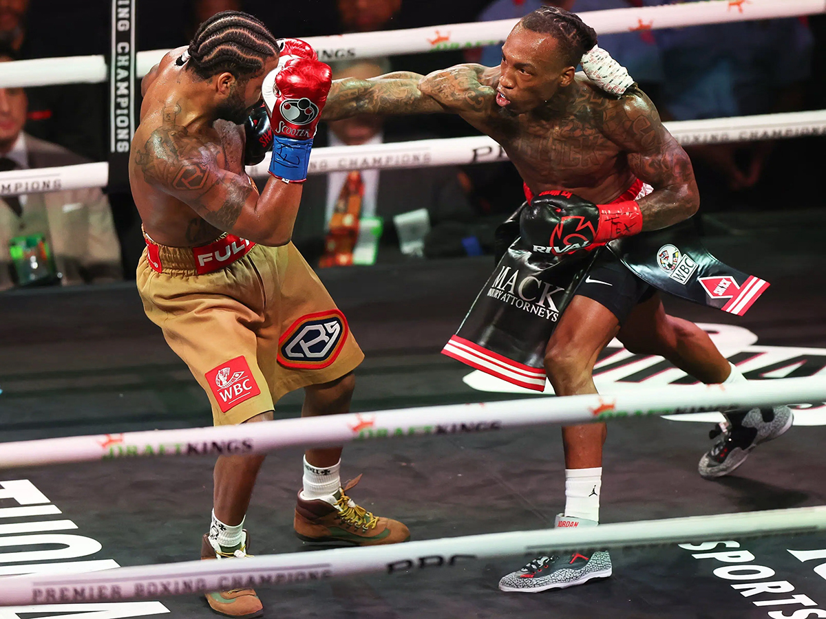 O'Shaquie Foster punished Stephen Fulton in a runaway victory. Photo: Dylan Trevino, Premier Boxing Champions Roach Jr. Draw