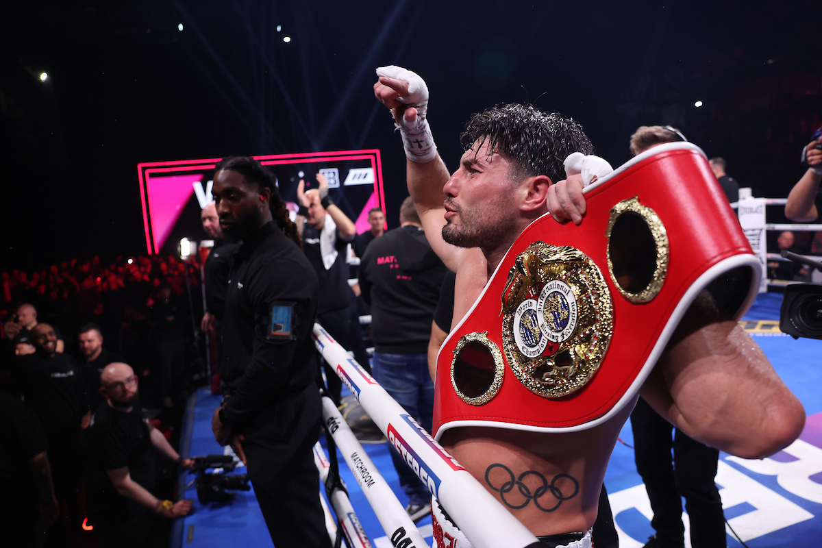 Josh Kelly salutes the fans in Newcastle Upon Tyne for helping him get the victory over Bakhram Murtazaliev to become the new IBF World Super Welterweight title. Photo: Mark Robinson, Matchroom Boxing