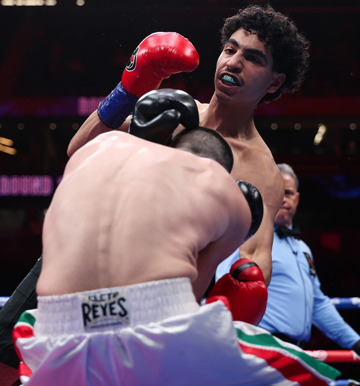 After a cautious start in his early fights, Mohammed Alakel has scored two exceptional knockout wins, including on Saturday over David Calabrio. Photo: Cris Esqueda, Golden Boy Boxing Undercard Melikuziev