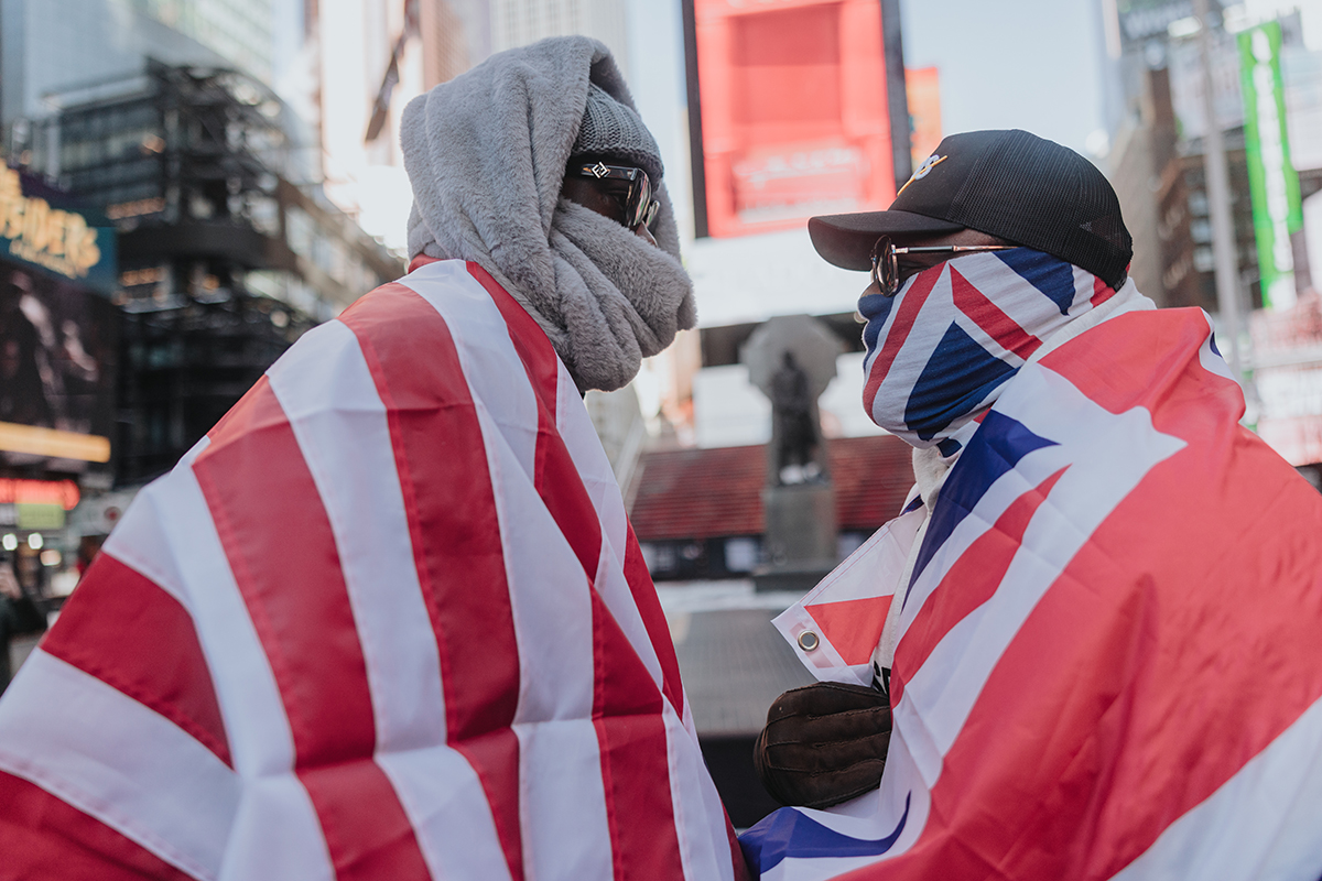 Bundled up against the chilly New York weather, Deontay Wilder and Derek Chisora met for a faceoff to announce their April 4 fight in London. Photo: MF Pro