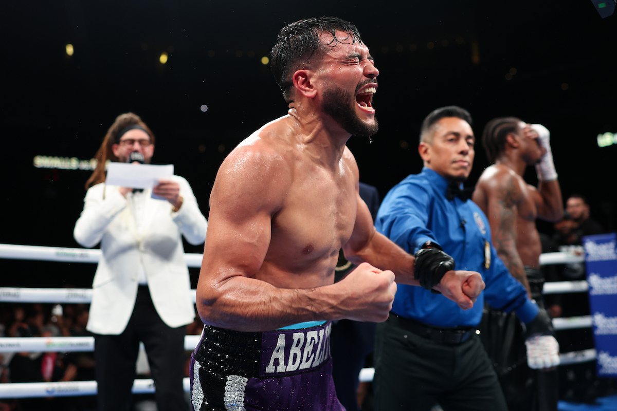 Abel Ramos celebrates a big victory over Tahmir Smalls in front of his hometown Arizona fans. Photo: Cris Esqueda, Matchroom Boxing Navarrete Nunez