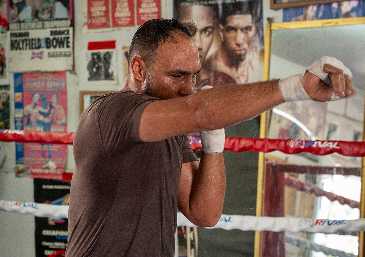 Keith Thurman is wrapping up training camp and will fight for his second division title against Sebastian Fundora on Saturday in Las Vegas. Photo: Edward Allen