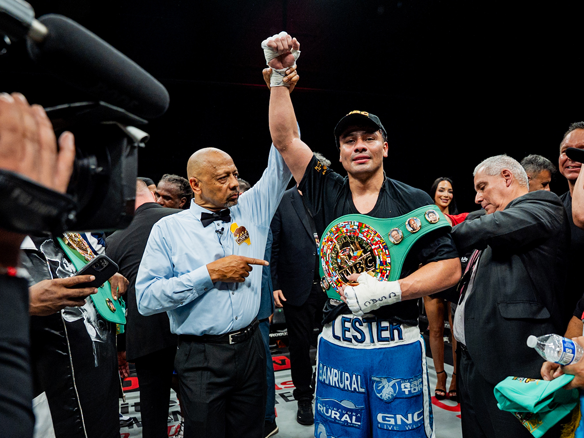 Winning the WBC Interim World Championship and advancing toward a title fight makes big news in Guatemala. Photo: ProBox TV