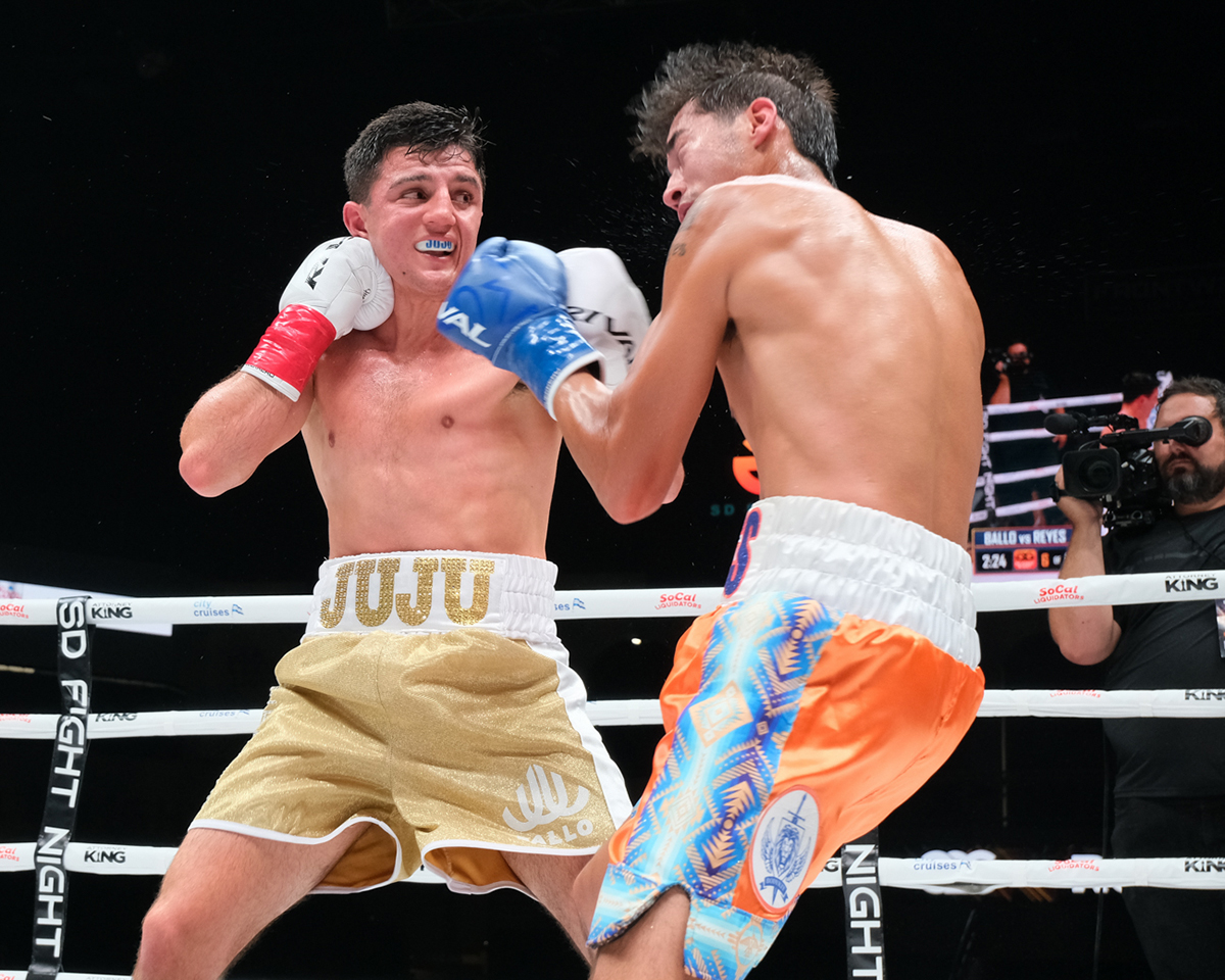 Julius Ballo never gave Roman Reyes an opportunity to land a significant power punch. Photo: SD Fight Night / Richard De La Cruz