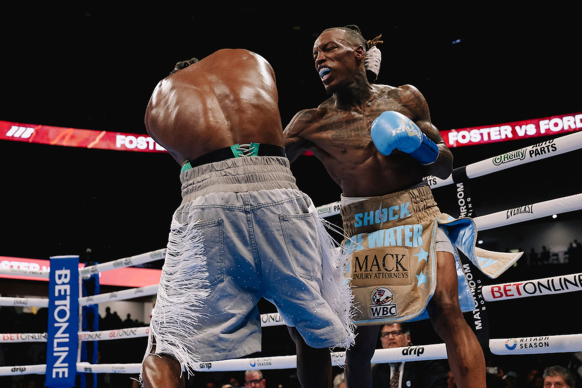 O’Shaquie Foster defended his title against Raymond Ford in front of his hometown Houston fans. Photo: Zachariah Delgado, Matchroom Boxing