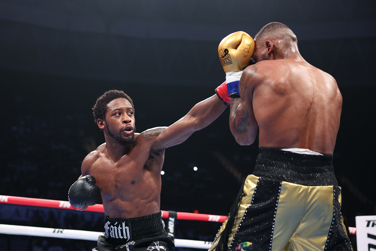 Keyshawn Davis got a win in his uninspiring rematch with Nahir Albright Saturday. Photo: Top Rank Boxing