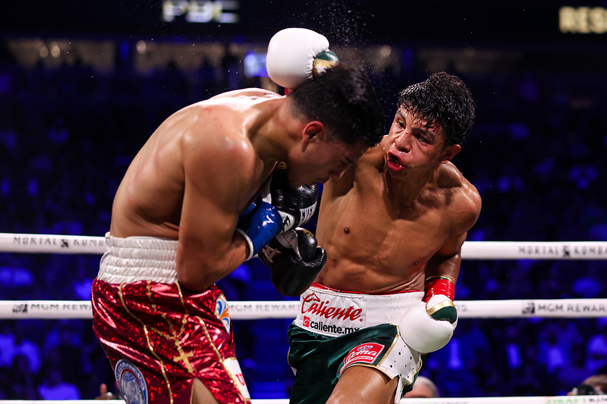 Jaime Munguia was in championship form on the Cinco de Mayo fight card Saturday in Las Vegas. Photo: Cris Esqueda, Golden Boy Boxing
