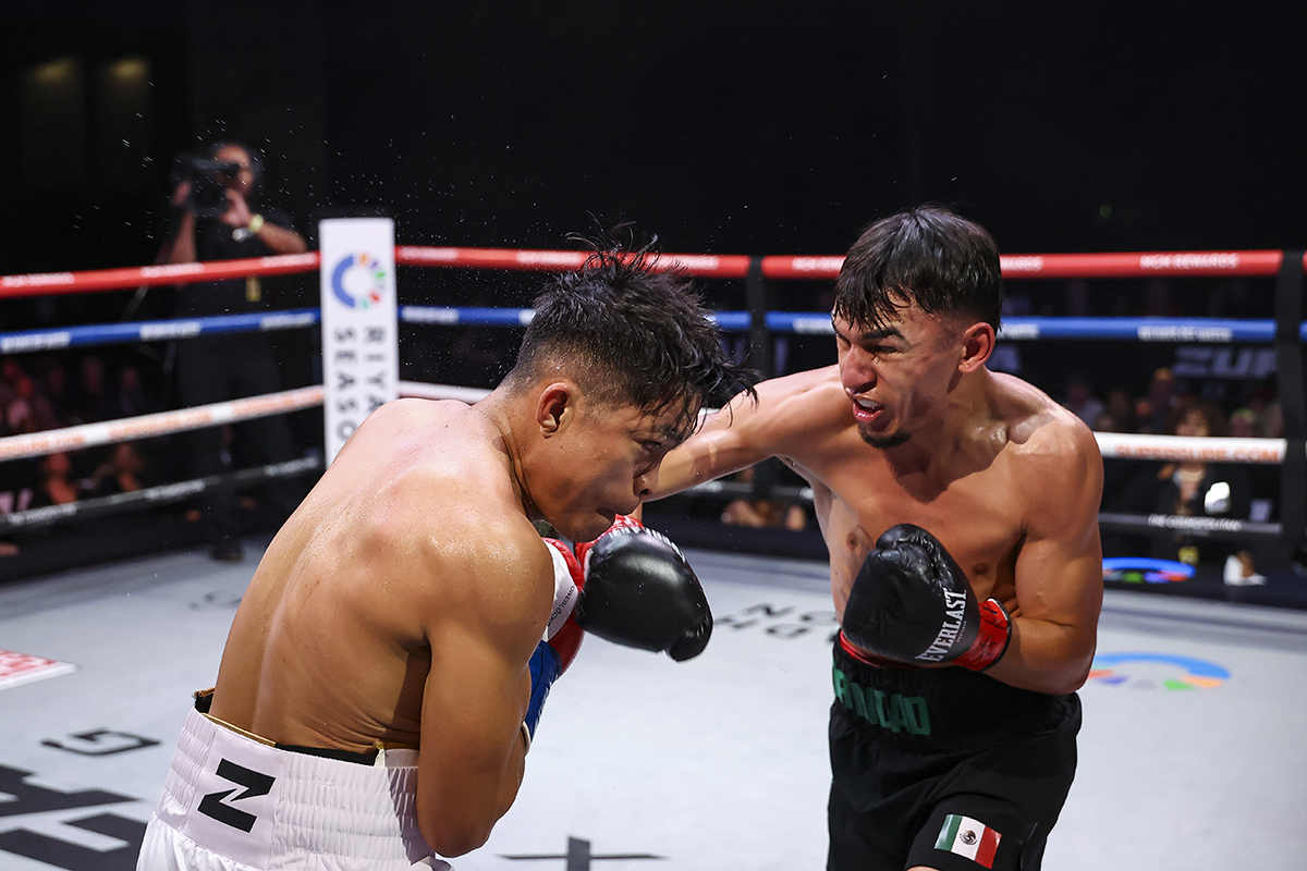 Passing of the torch: Omar Trinidad defeated veteran Jerwin Ancajas, then called out featherweight champion Angelo Leo. Photo: Ed Mulholland/ Zuffa Boxing 08