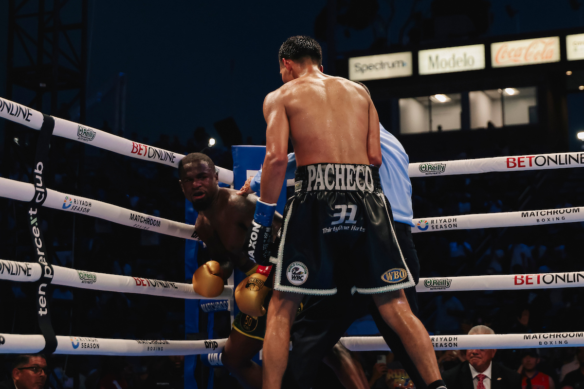 Diego Pacheco finally broke down Immanuwel Aleem with a tenth round knockdown, and 11th round stoppage. Photo: Zachariah Delgado, Matchroom Boxing