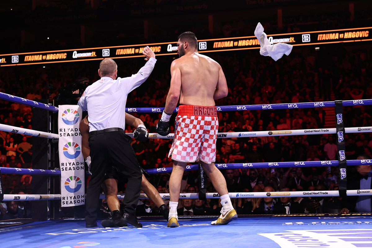 Trainer Ben Davison threw in the towel to save Moses Itauma from any more punished from Filip Hrgović. Photo: Queensberry Promotions