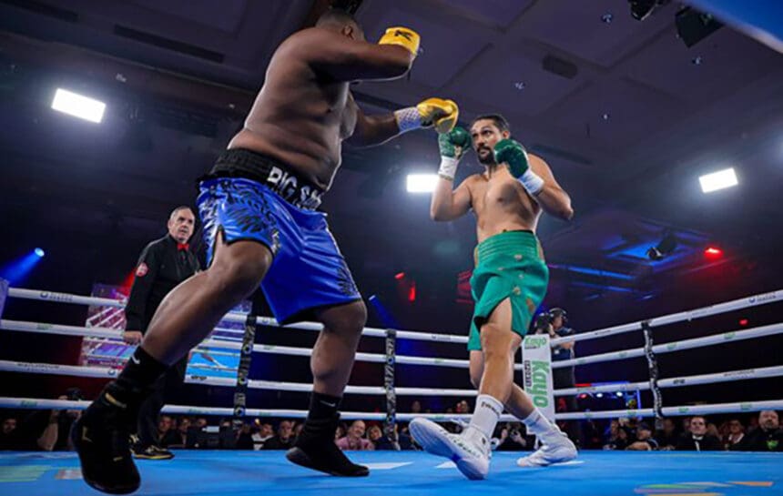 Teremoana Teremoana said he was being patient, but still knocked out DeAndre Savage in two rounds. Photo: Matchroom Boxing
