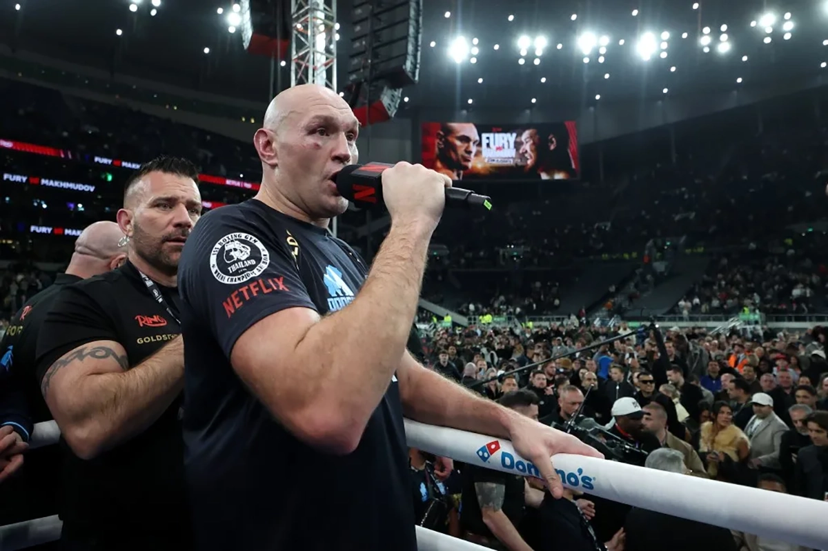 Tyson Fury addresses the crowd and calls out Anthony Joshua ringside after his win over Arslanbek Makhmudov on April 11, 2026. Photo: Netflix Fury vs Joshua