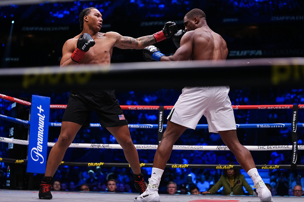 American Heavyweight Da'Mazion Vanhouter Fires Up Fans in Las Vegas