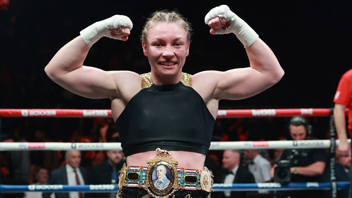 Lauren Price became the first woman to win the Lonsdale Belt in 2023. Photo: WBC