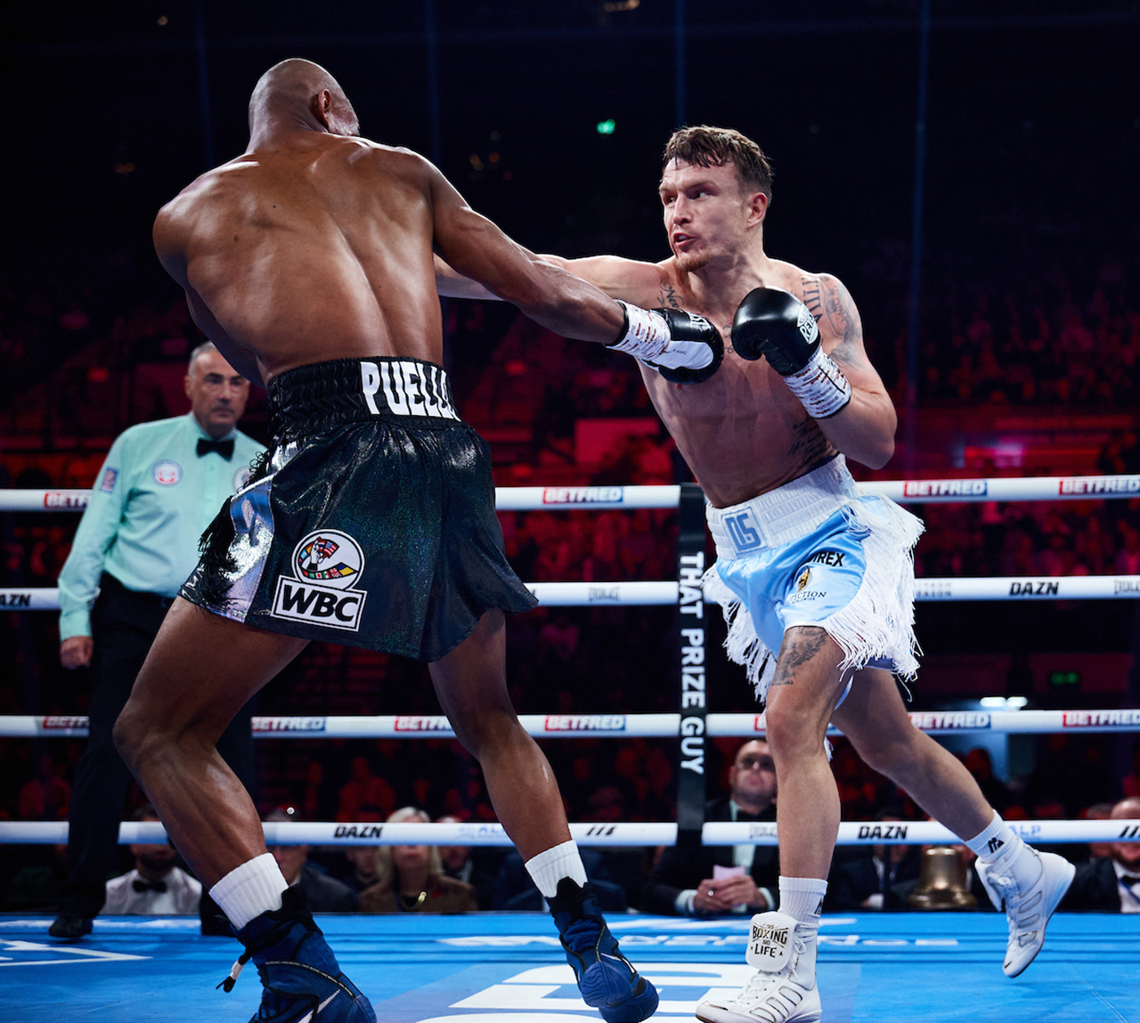 Dalton Smith took a few rounds to get rolling against Alberto Puello. Photo: Mark Robinson, Matchroom Boxing