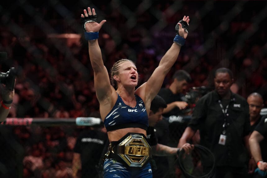 June 7, 2025, Newark, New Jersey, United State: Kayla Harrison celebrates after her victory against Julianna PeoÂa in their Womens bantamweight title bout during the UFC 316 at Prudential Center on June 07, 2025 in Newark, New Jersey, United State. /PxImages Newark United State - ZUMAp175 20250607_zsa_p175_093 Copyright: xMattxDaviesx