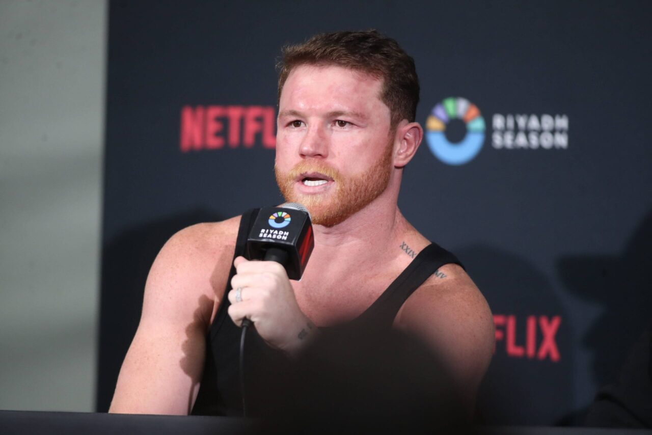 September 13 2025,Las Vegas,Nevadas,Nevada,Canelo,Saul Alvarez,Knospe,Bud,Terence Crawford,Post Fight press conference, PK, Pressekonferenz Las Vegas Nevada USA Copyright: xTomxHoganx-xHoganphotos.comx916x947x8354xtomhoganphotos@gmail.comx CaneloCrawforfFightNight_Hoganphotos1691
