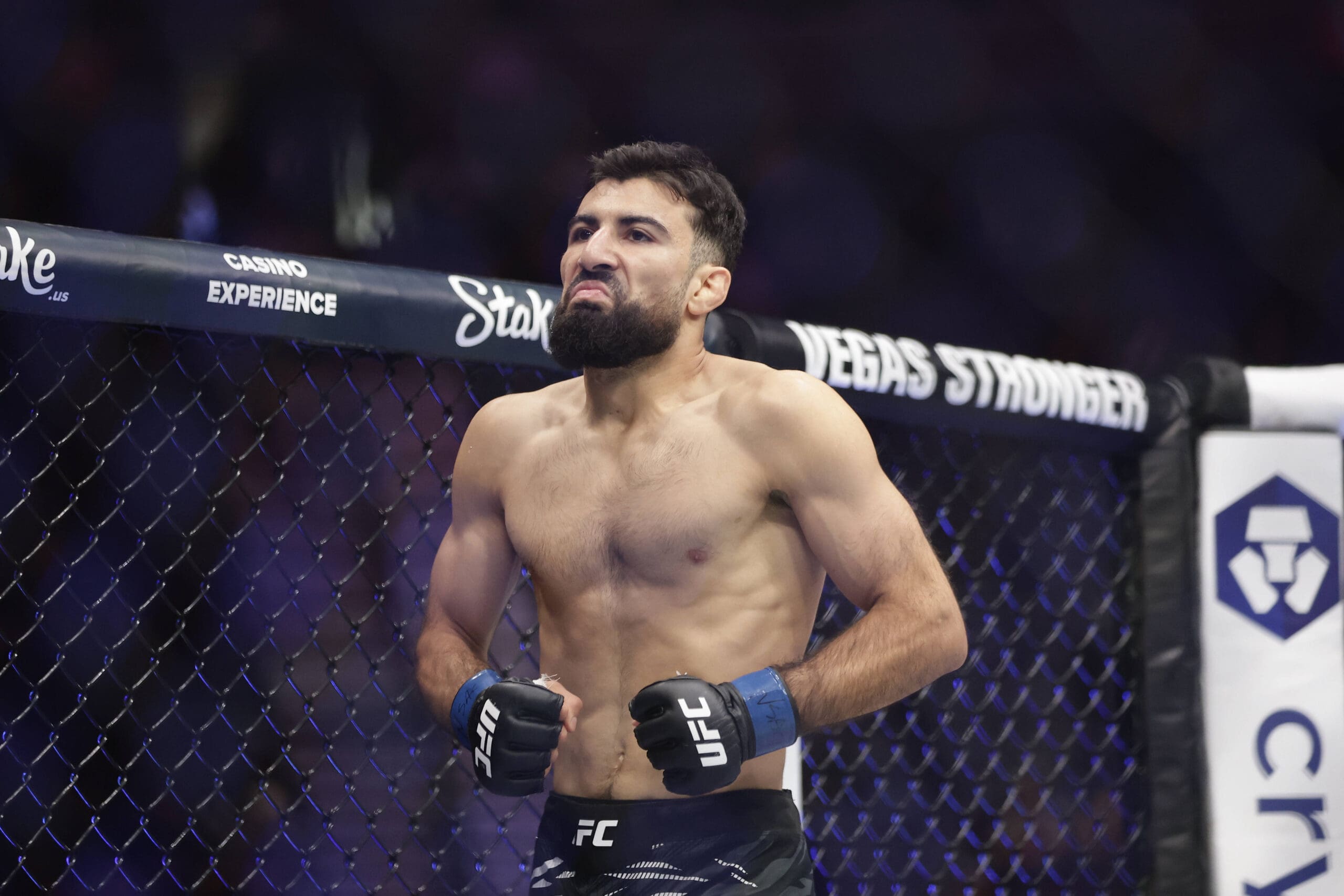 October 4, 2025, Las Vegas, Nevada, USA: Chris Gutierrez and Farid Basharat fight in their 3-round Bantamweight bout at T-Mobile Arena on October 4, 2025 in Las Vegas, Nevada. /PXImages Las Vegas USA - ZUMAp175 20251004_zsa_p175_073 Copyright: xAlejandroxSalazarx