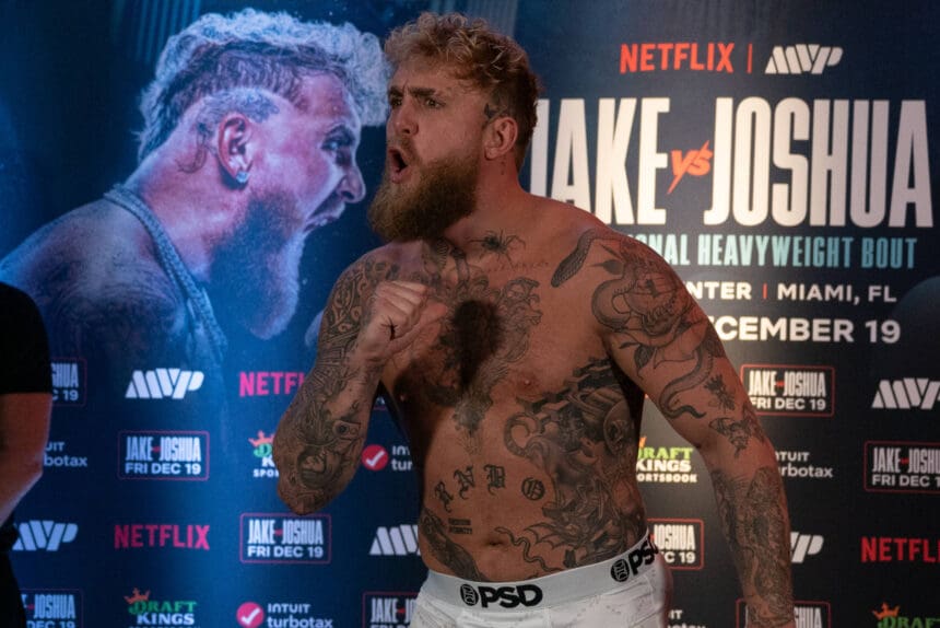 Official weigh-In ahead of Jake Paul v Anthony Joshua fight in Miami MIAMI, FLORIDA - DECEMBER 18: Jake Paul is seen during the official weigh-in ahead of their heavyweight boxing bout scheduled for Friday 19, at the Kaseya Center in Miami, Florida, United States on December 18, 2025. Jesus Olarte Anadolu Florida United States. Editorial use only. Please get in touch for any other usage. Copyright: x2025xAnadoluxJesusxOlartex