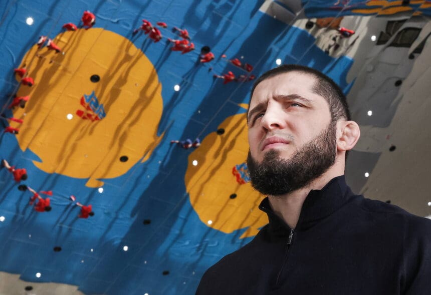 RUSSIA, MOSCOW - FEBRUARY 18, 2026: MMA fighter Islam Makhachev makes a visit to the International Sambo and Boxing Centre, Luzhniki Olympic Complex. He has been named the Global Ambassador of Sambo. Valery Sharifulin/TASS PUBLICATIONxINxGERxAUTxONLY 88902827