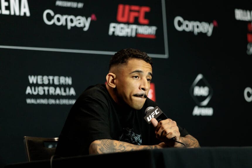 UFC PERTH MADDALENA, Carlos Prates speaks to the media during a press conference, PK, Pressekonferenz ahead of his Welterwieght bout against Jack Della Maddalena at UFC Fight Night 275 in Perth, Wednesday, April 29, 2026. NO ARCHIVING PUBLICATIONxNOTxINxAUSxNZLxPNGxFIJxVANxSOLxTGA Copyright: xRICHARDxWAINWRIGHTx 20260429157805385511