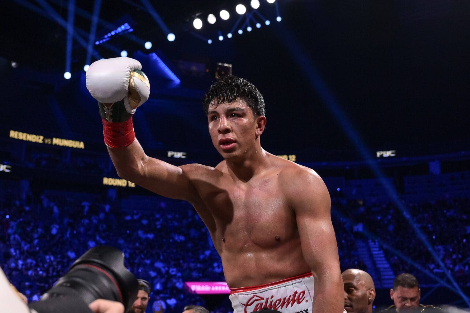 May 4, 2026, Las Vegas, Nevada, USA: JAIME MUNGUIA (45-2-35KOs) of Tijuana, Mexico defeats ARMANDO RESENDIZ (16-2-11KOs) of Nayarit, Mexico by a unanimous decision during PBC boxing at the T Mobile Arena in Las Vegas. Las Vegas USA - ZUMAo117 20260504_zsp_o117_038 Copyright: xMikaelxOnax