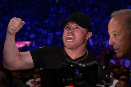 May 4, 2026, Las Vegas, Nevada, USA: CANELO ALVAREZ fist in the air cheering for JAIME MUNGUIA not in picture during PBC boxing at the T Mobile Arena in Las Vegas. Las Vegas USA - ZUMAo117 20260504_zsp_o117_027 Copyright: xMikaelxOnax