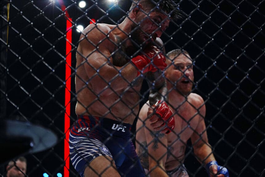 UFC Freedom 250 WASHINGTON, DC - June 14, 2026 : Justin Gaethje and Ilia Topuria meet in the octagon for a 5-round bout at UFC Freedom 250 at The White House South Lawn on June 14, 2026 in Las Vegas, NV. Photo by Louis Grasse/PXImages WASHINGTON, DC The White House South Lawn DC USA Copyright: xLouisxGrassex