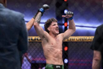 August 8, 2026, Las Vegas, Nevada, USA: QUILLAN SALKILLD defeats MATEUSZ GAMROT by a submission rear naked choke during UFC Fight Night 120 at the UFC APEX in Las Vegas. Las Vegas USA - ZUMAo117 20260808_zsp_o117_003 Copyright: xMikaelxOnax