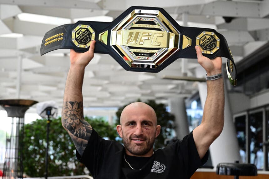 ALEXANDER VOLKANOVSKI MEDIA OP, UFC featherweight champion Alexander Volkanovski attends a media opportunity following his victory over Movsar Evloev at Ultimate Fighting Championship UFC 333 in Abu Dhabi, at Crown Terrace in Sydney, Monday, October 26, 2026. NO ARCHIVING SYDNEY NEW SOUTH WALES Australia PUBLICATIONxNOTxINxAUSxNZLxPNGxFIJxVANxSOLxTGA Copyright: xDEANxLEWINSx 20261026118087834225